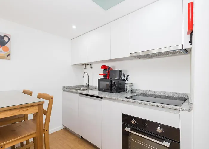 Cozy Sao Lazaro Порту